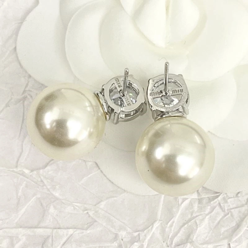 Miu Miu Earrings Durable 209213