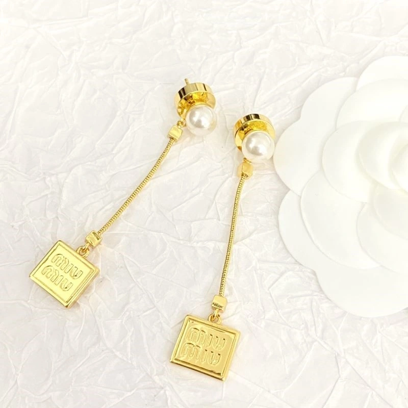 Miu Miu Earrings Effortless 209193