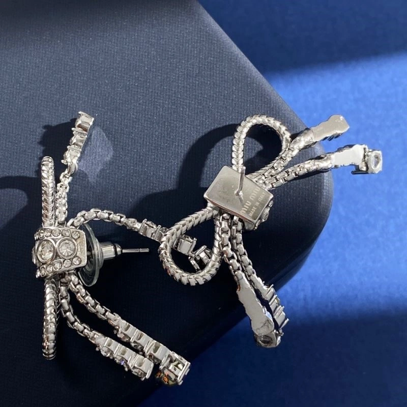 Miu Miu Earrings Compact 209207