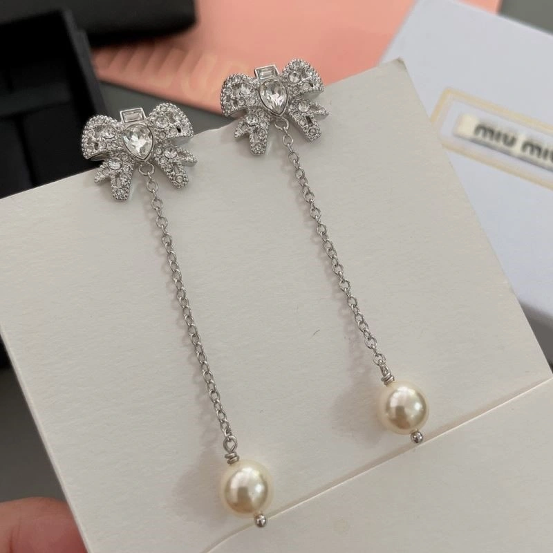 Miu Miu Earrings Durable 209190