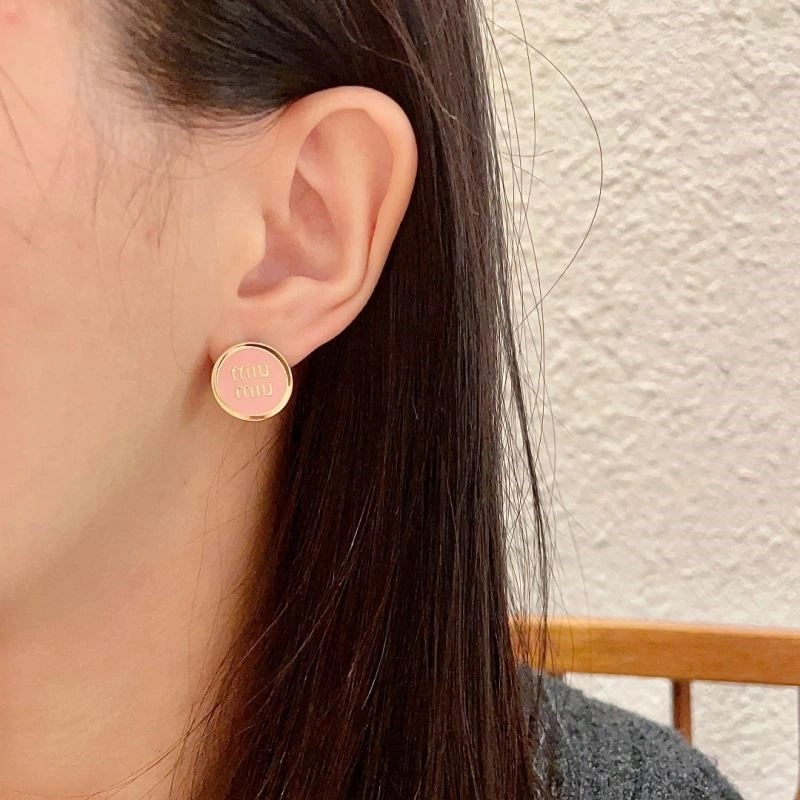 Miu Miu Earrings Versatile 208555