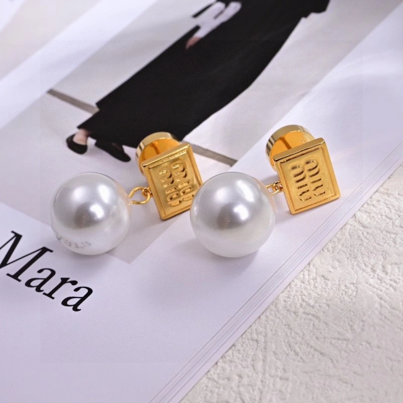 Miu Miu Earrings Soft 208539