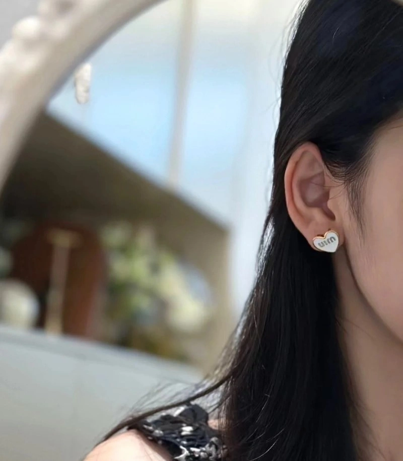 Miu Miu Earrings Snug 207849
