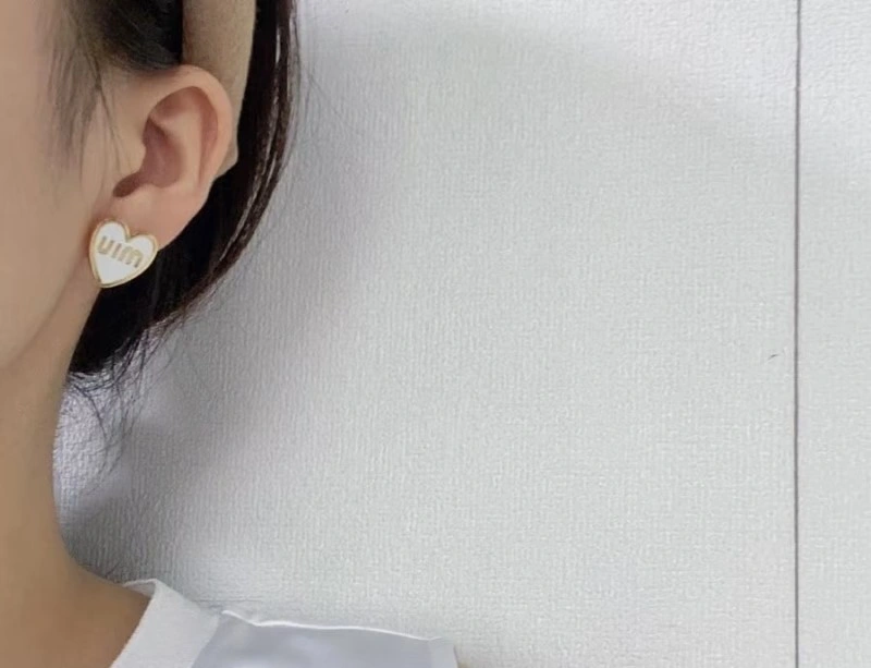 Miu Miu Earrings Snug 207849