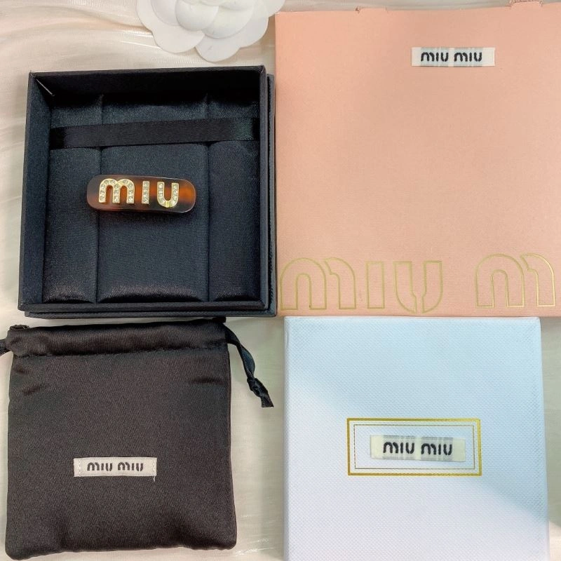 Miu Miu Hairpins Comfortable 213415