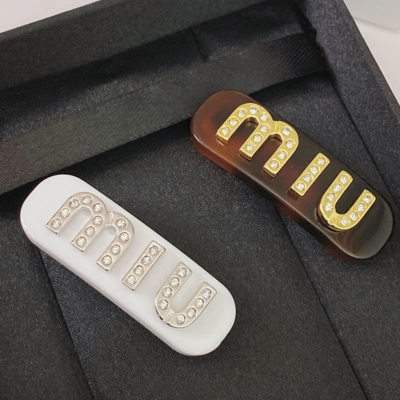 UrbanChic Miu Miu Hairpins 214501