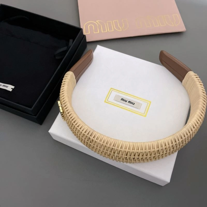 Miu Miu Hairpins TimelessDesign 214178