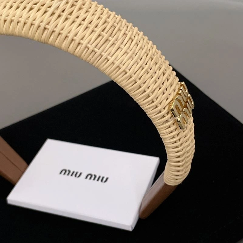 Miu Miu Hairpins TimelessDesign 214178