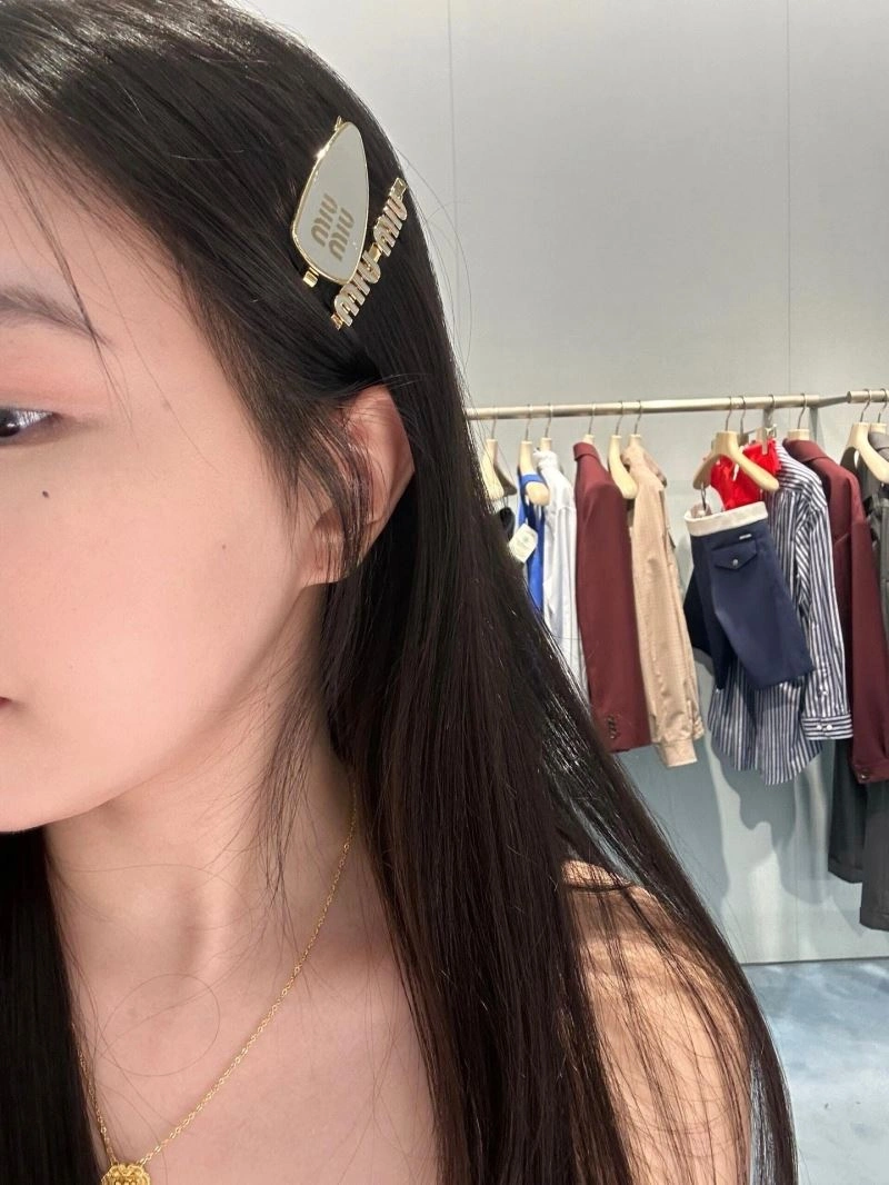 Resilient Miu Miu Hairpins 214153