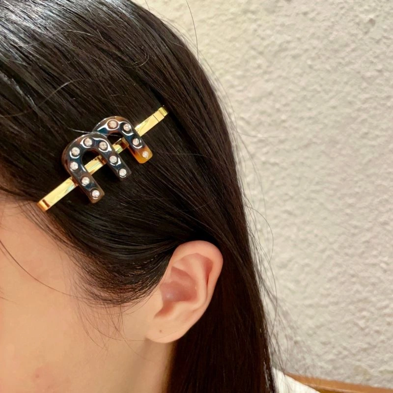 Miu Miu Hairpins Sporty 212866