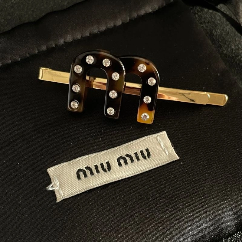Miu Miu Hairpins Sporty 212866