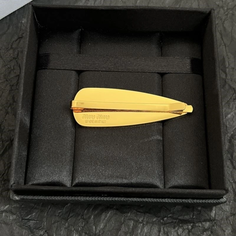 Miu Miu Hairpins Neat 210486