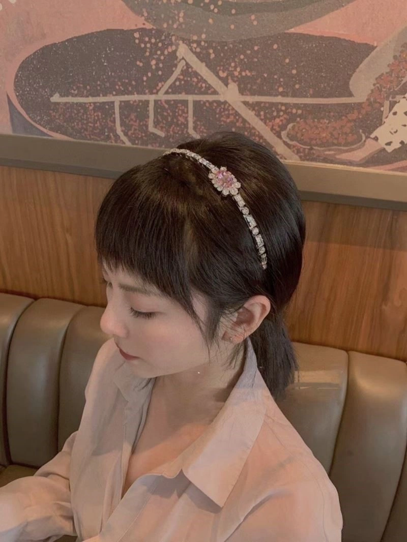 Miu Miu Hairpins Trendsetting 209175