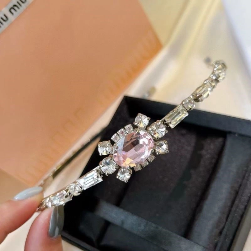 Miu Miu Hairpins Trendsetting 209175