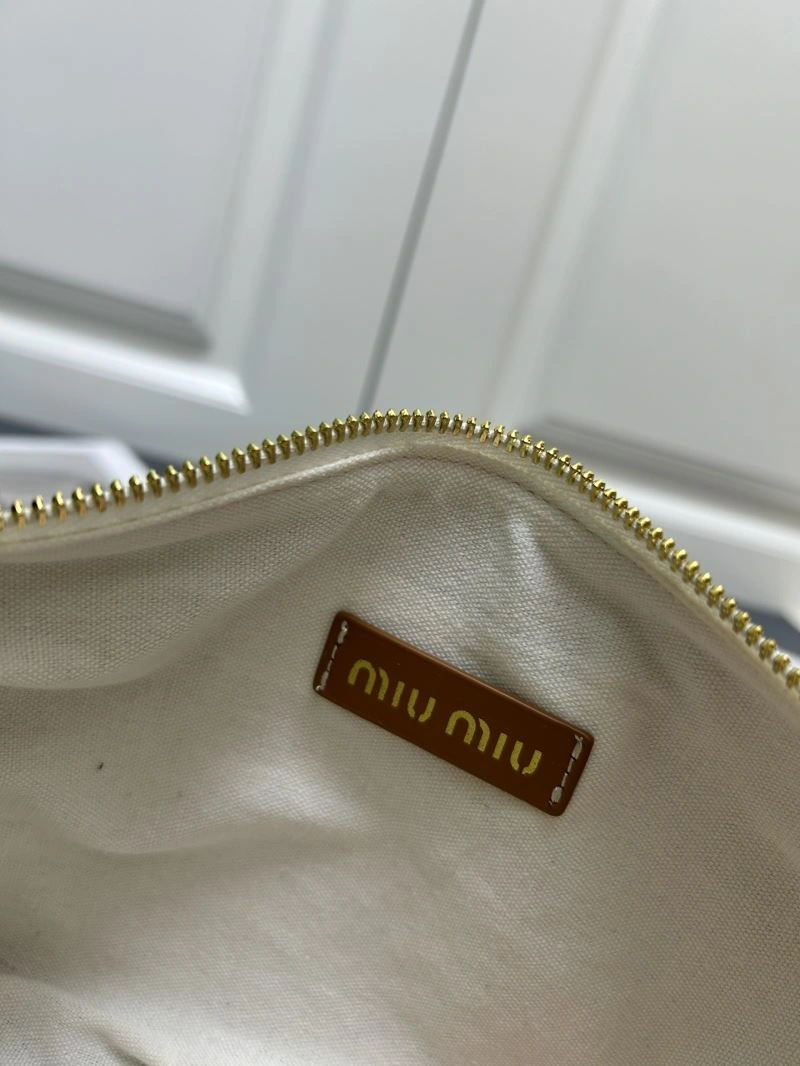 Tailored Miu Miu Hobo Bags 83258