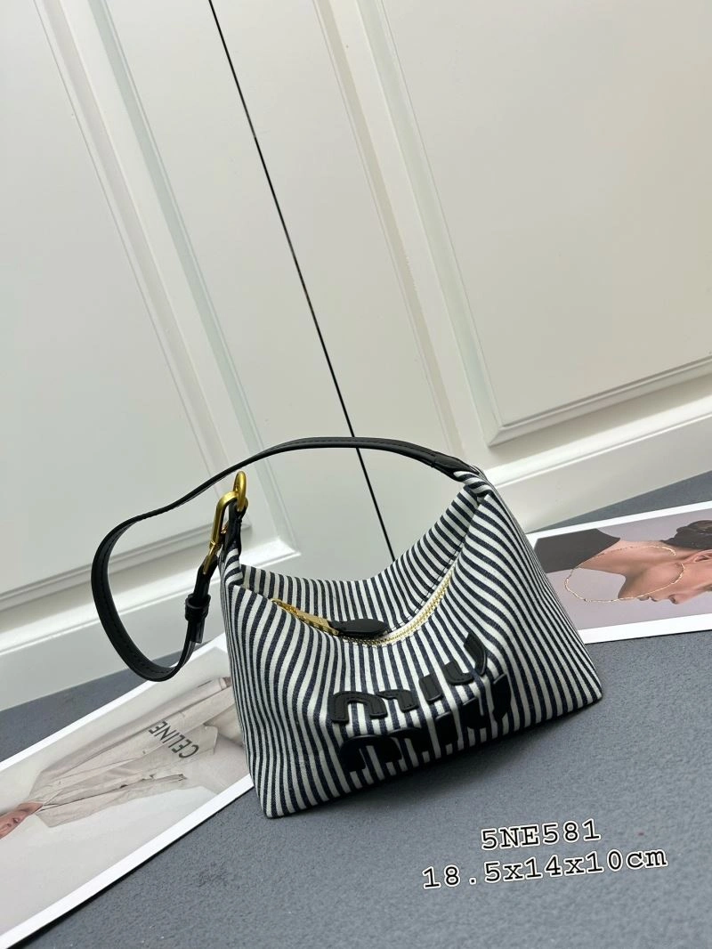 Miu Miu Hobo Bags Vibrant 83306