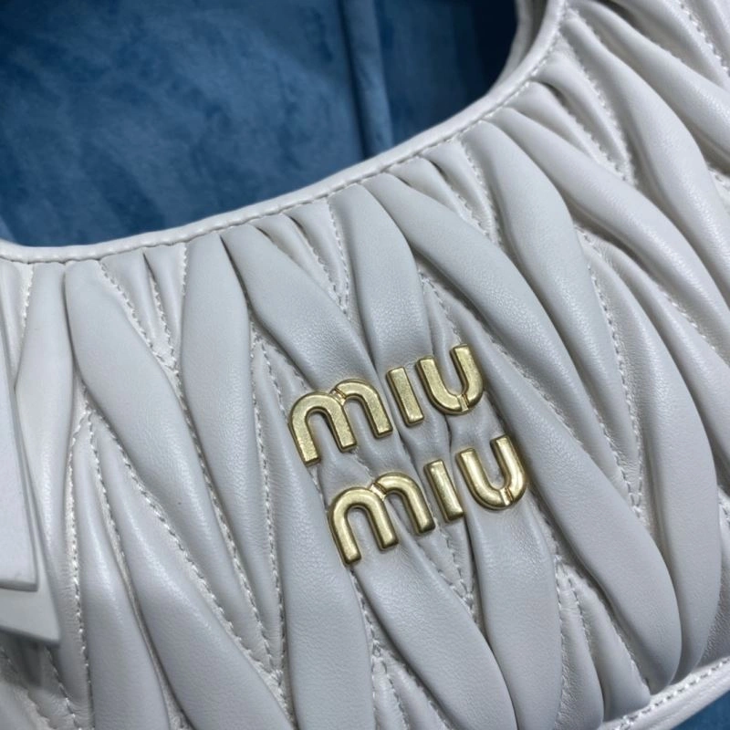 Minimalist Miu Miu Hobo Bags 58276