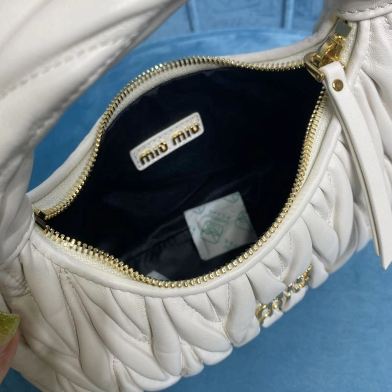 Minimalist Miu Miu Hobo Bags 58276