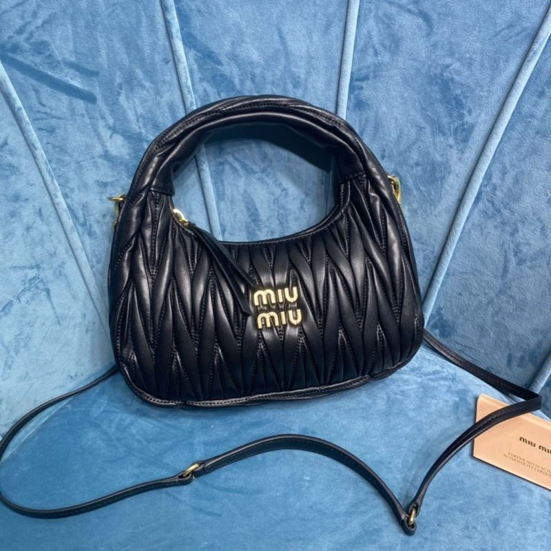 Miu Miu Hobo Bags WellDesigned 58277