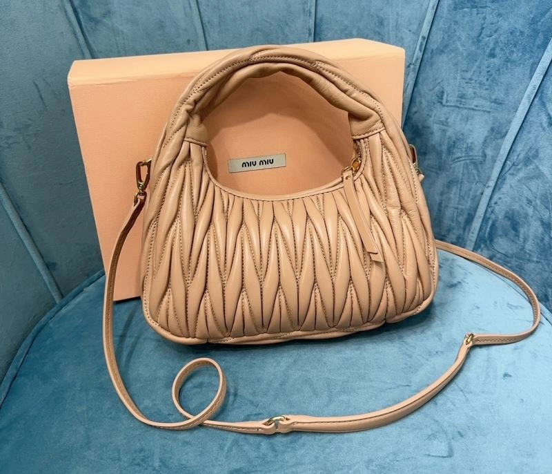 Miu Miu Hobo Bags Comfortable 58263