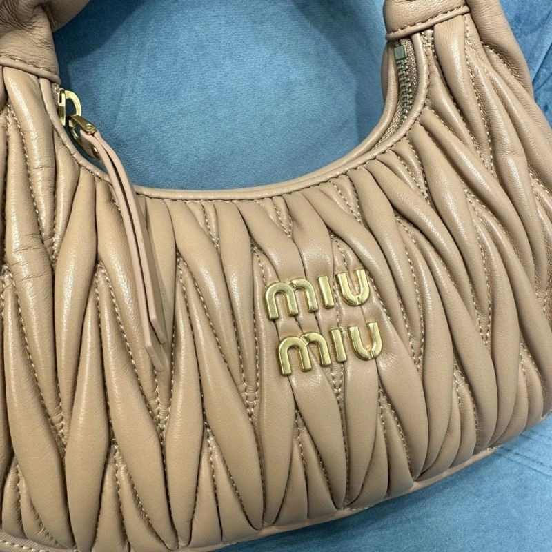 Miu Miu Hobo Bags Comfortable 58263
