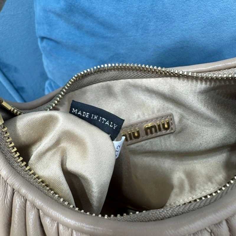 Miu Miu Hobo Bags Comfortable 58263