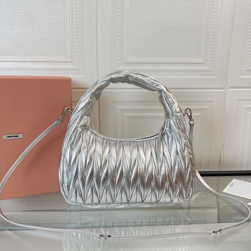 Miu Miu Hobo Bags Reliable 58301