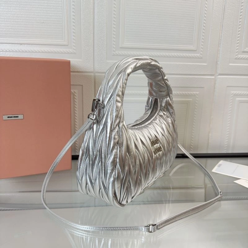 Miu Miu Hobo Bags Reliable 58301