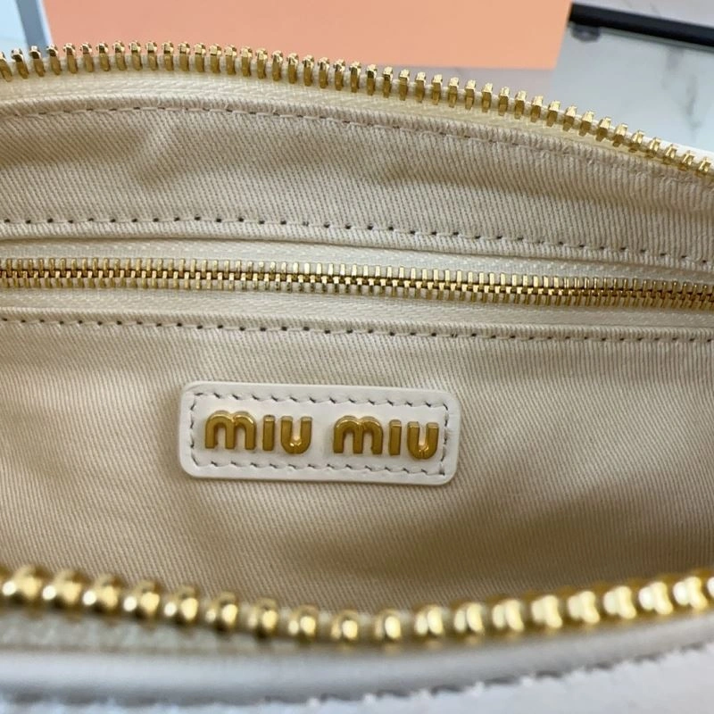 Miu Miu Hobo Bags Comfortable 58302
