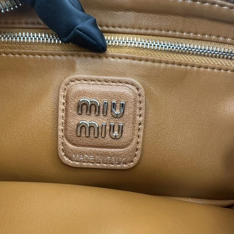 Miu Miu Hobo Bags Original 58250