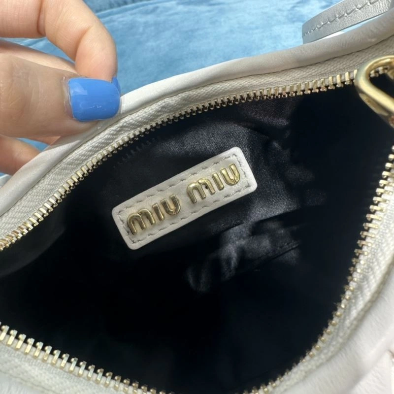 Flexible Miu Miu Hobo Bags 58242