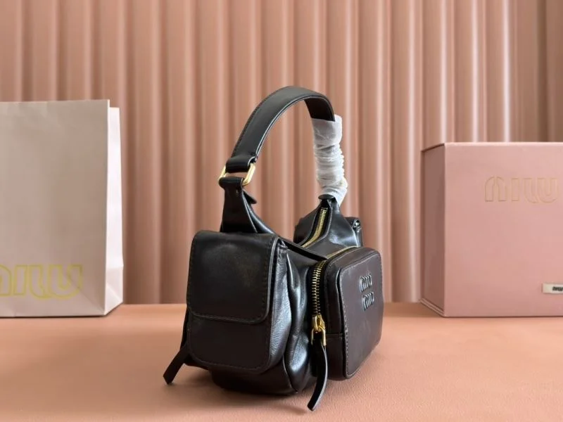 Miu Miu Hobo Bags Soft 49124