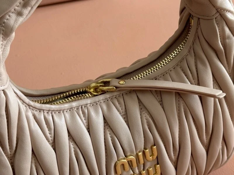 Miu Miu Hobo Bags Trendsetting 49120
