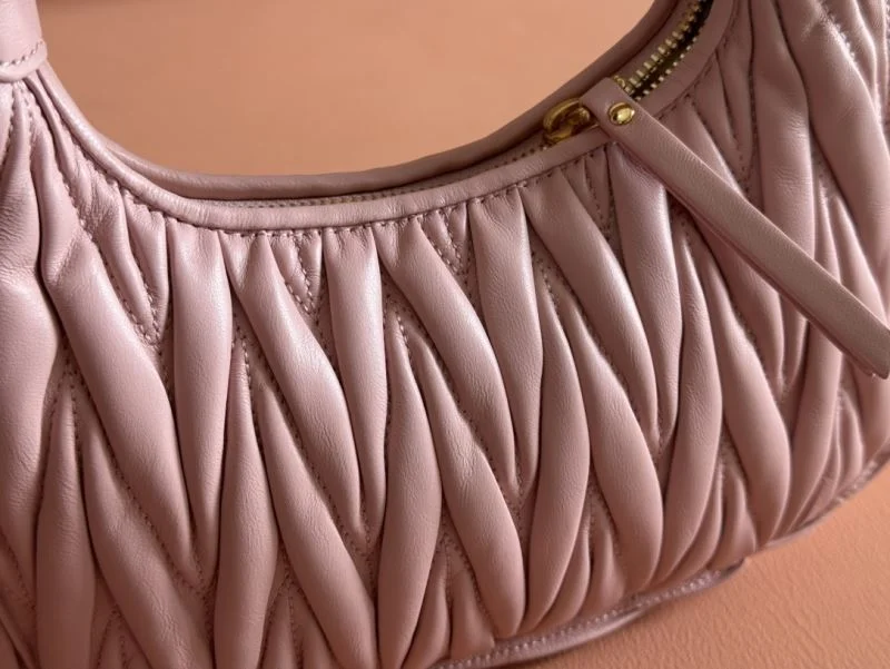 DailyWear Miu Miu Hobo Bags 49118