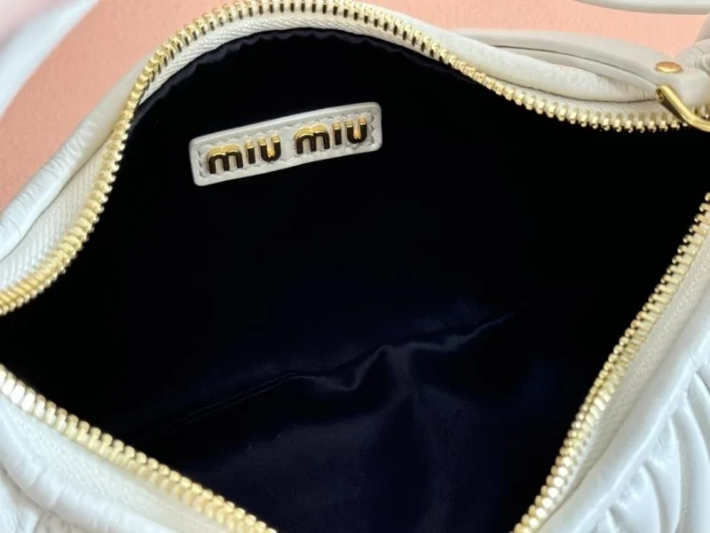 Miu Miu Hobo Bags Packable 49116