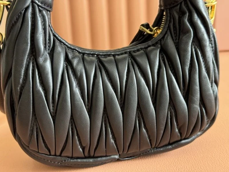 Miu Miu Hobo Bags Trendy 49112