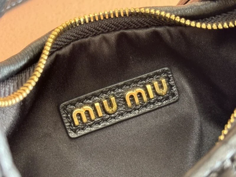 Miu Miu Hobo Bags Trendy 49112