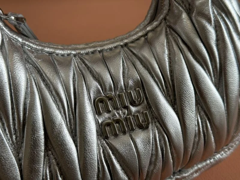 RelaxedFit Miu Miu Hobo Bags 49110