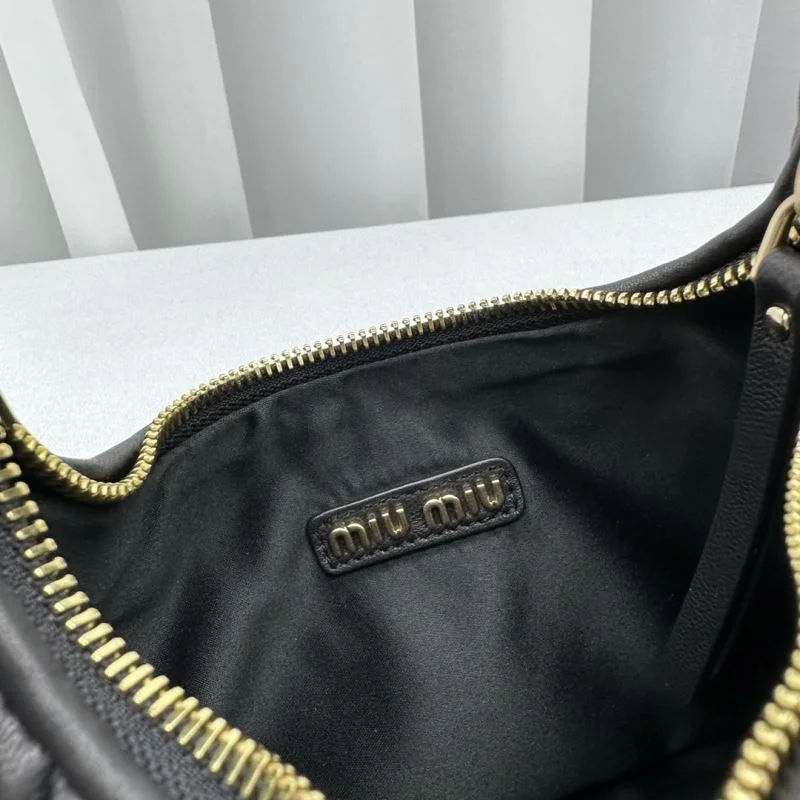 Miu Miu Hobo Bags AllSeason 55678