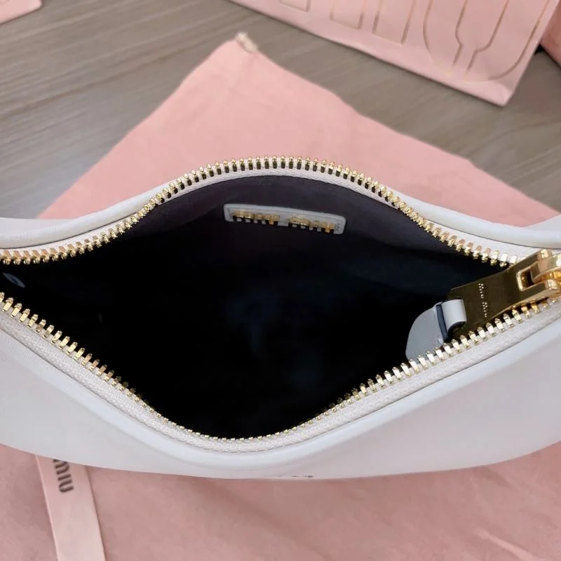 Miu Miu Hobo Bags Durable 43801