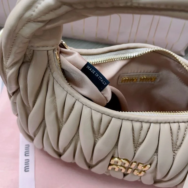 Miu Miu Hobo Bags Vibrant 43778