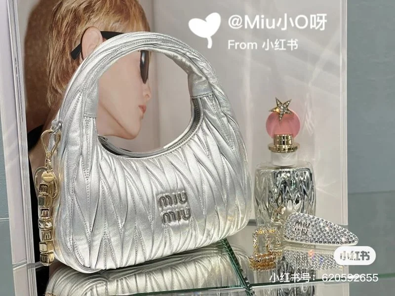 Miu Miu Hobo Bags Modern 43784