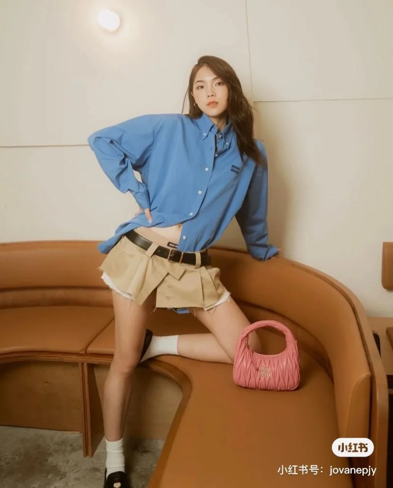 Resilient Miu Miu Hobo Bags 43777