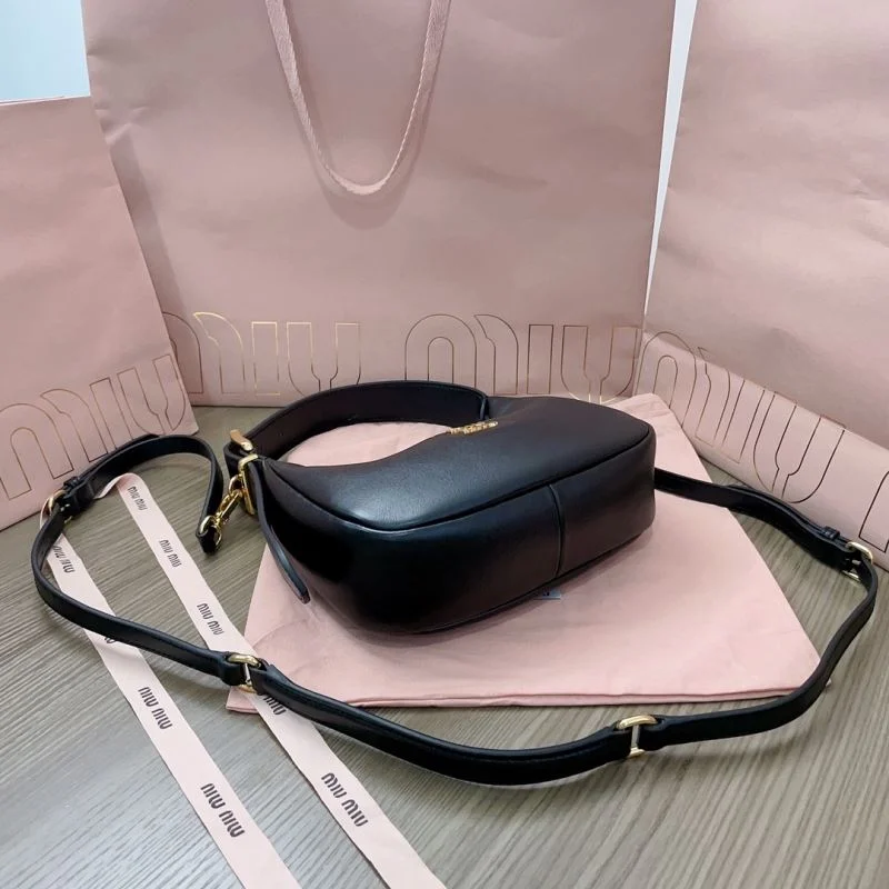 Miu Miu Hobo Bags QuickDry 43570