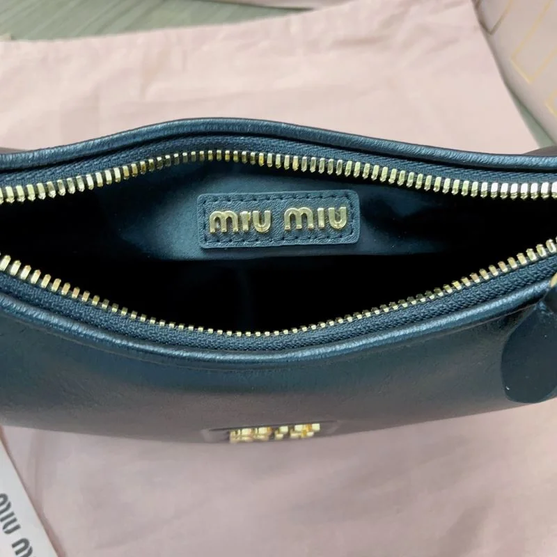 Miu Miu Hobo Bags QuickDry 43570