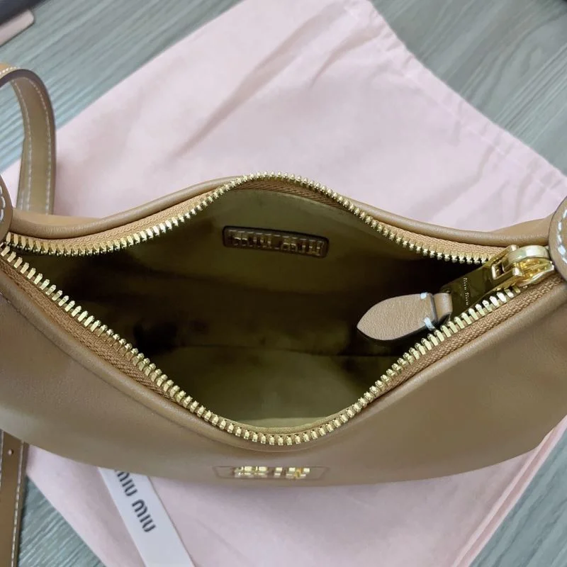 Miu Miu Hobo Bags Soft 43568