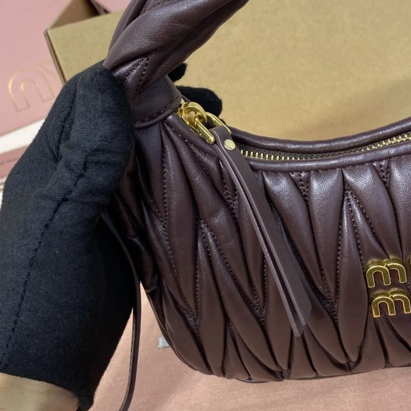 Miu Miu Hobo Bags Chic 43556