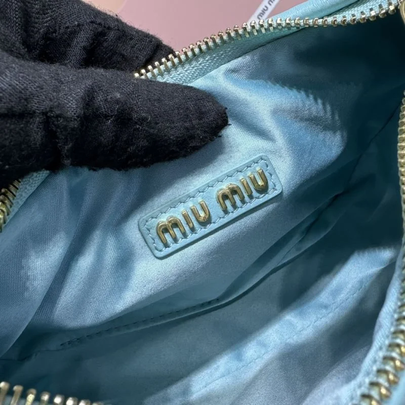Miu Miu Hobo Bags Supportive 43555