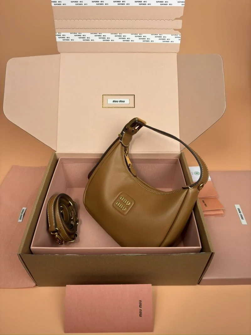 Miu Miu Hobo Bags EasyCare 56101