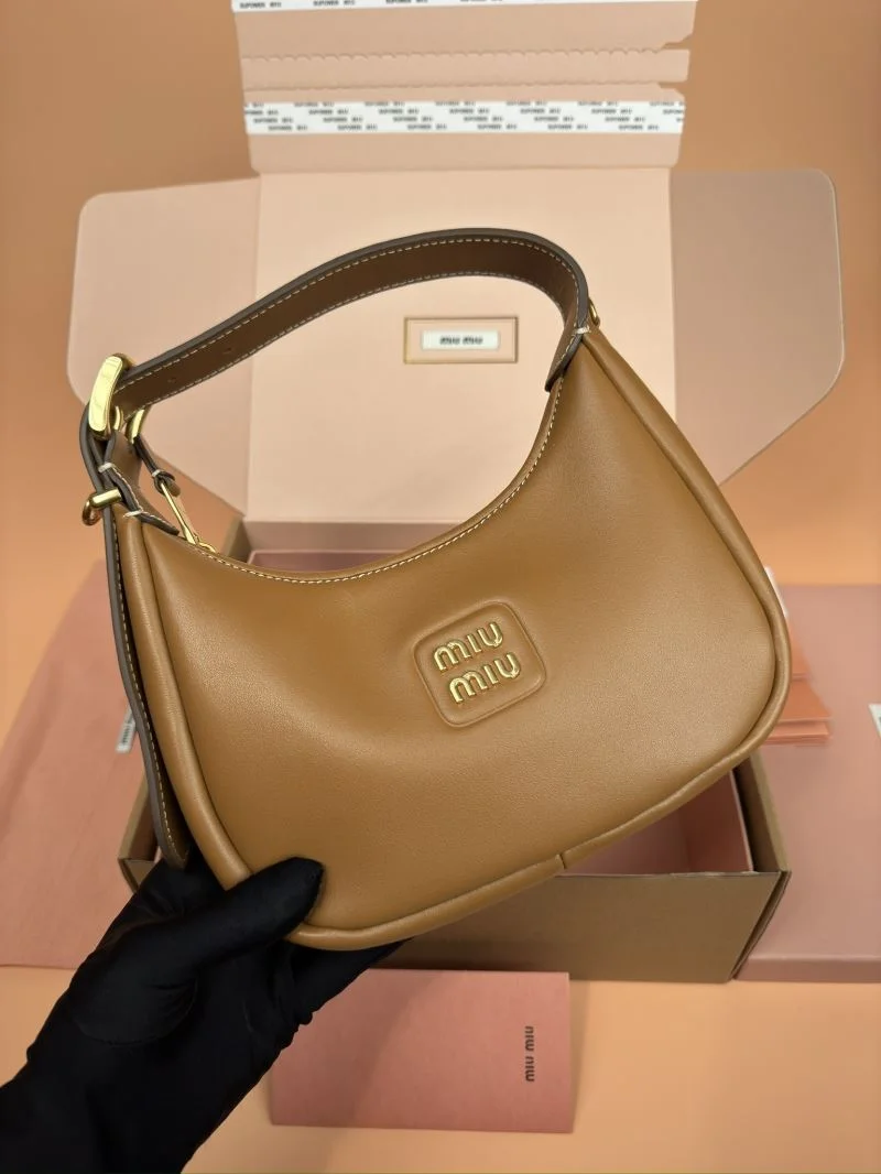 Miu Miu Hobo Bags EasyCare 56101